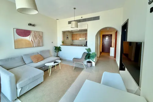 1 Bedroom Apartment in Tennis Tower 2