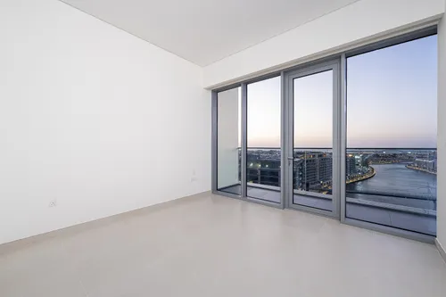 2 Bedrooms Apartment in Canal Front Residence 8 2