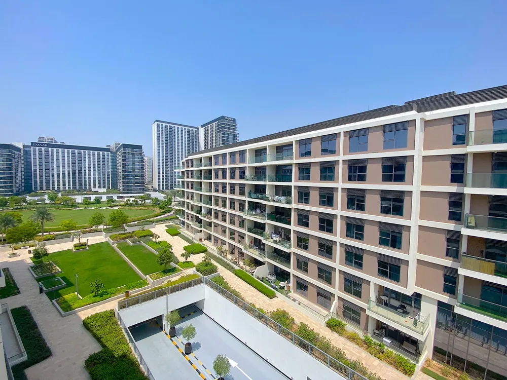 3 Bedrooms Apartment in Mulberry