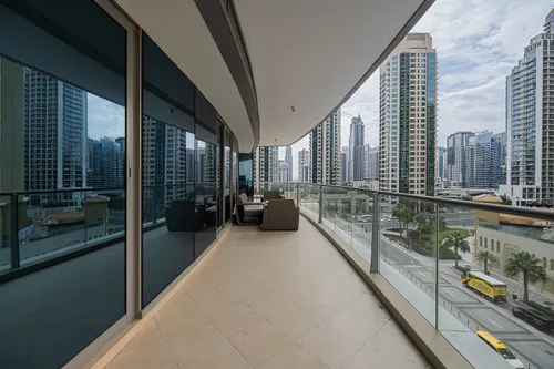 2 Bedrooms Apartment in Trident Grand Residence 2