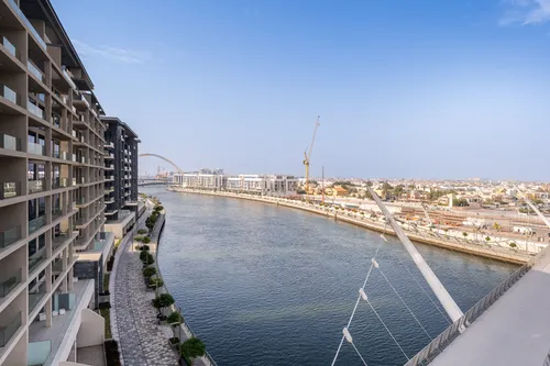 2 Bedrooms Apartment in Canal Front Residence 9 2