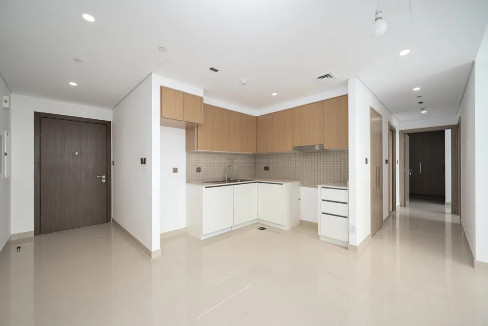 2 Bedrooms Apartment in 17 Icon Bay