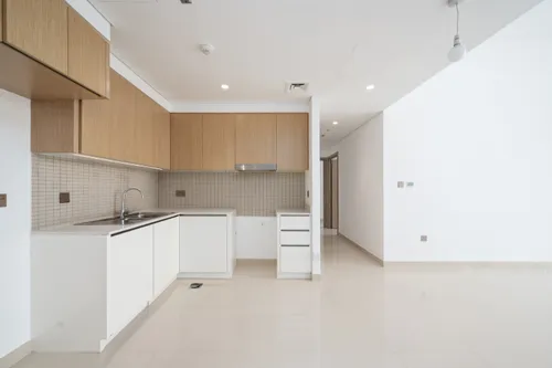 2 Bedrooms Apartment in 17 Icon Bay 3