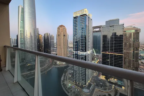 2 Bedrooms Apartment in Lake View Tower 3