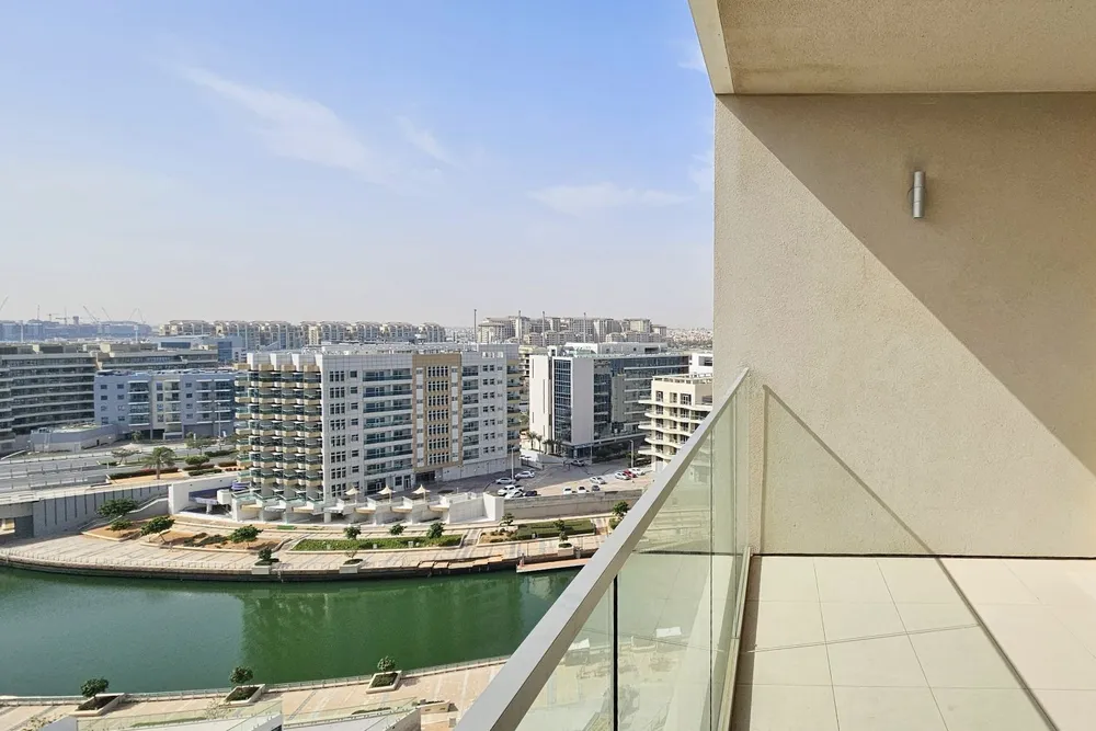 2 Bedrooms Apartment in Building A