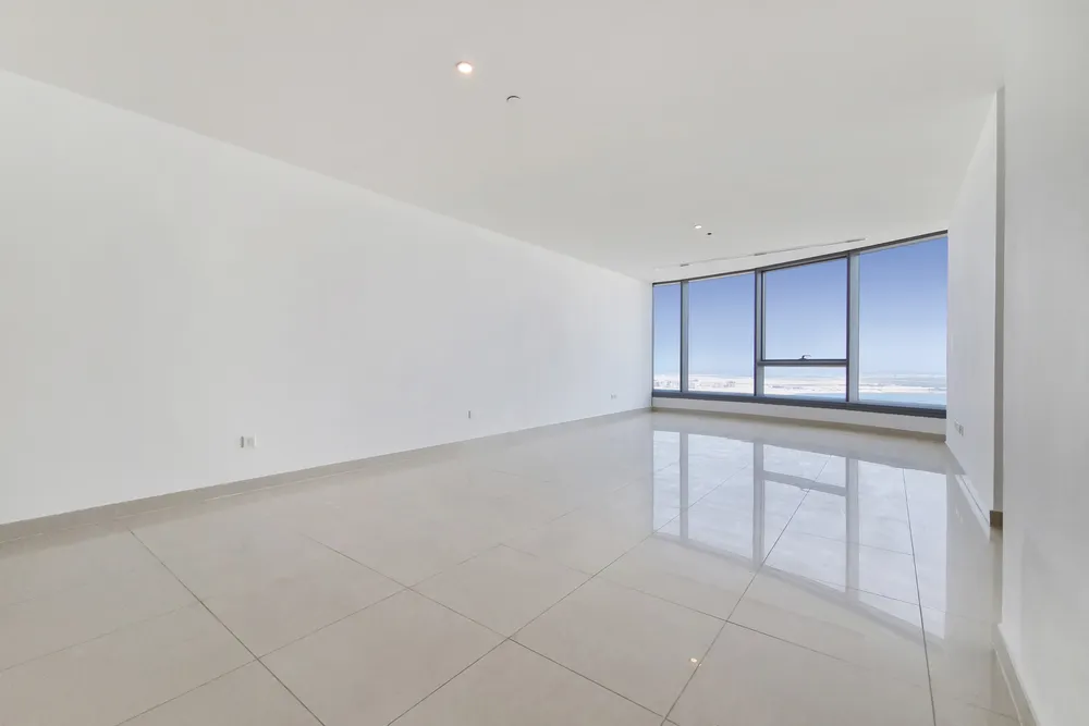 2 Bedrooms Apartment in Sky Tower