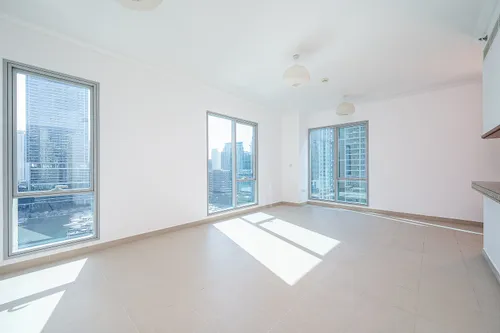 2 Bedrooms Apartment in Aurora Tower 2