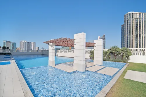 2 Bedrooms Apartment in Ocean Terrace 3