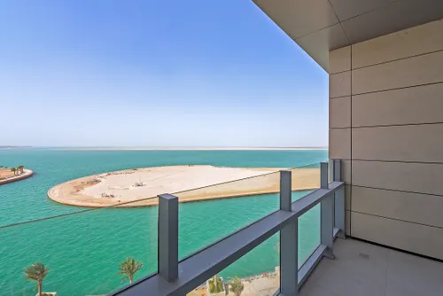 4 Bedrooms Apartment in Lamar Residences 2