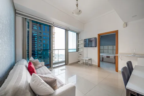 2 Bedrooms Apartment in Ocean Heights 3