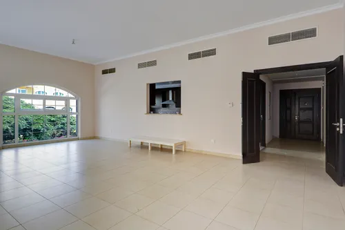 3 Bedrooms Apartment in Ritaj H 2