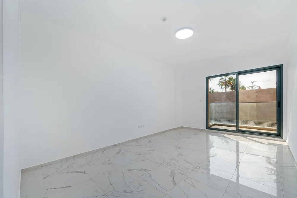 2 Bedrooms Apartment in Golden Dream Tower 1