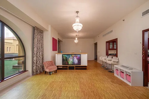 4 Bedrooms Apartment in Rimal 1 2