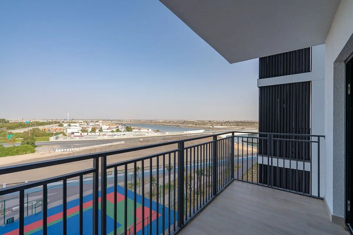 1 Bedroom Apartment in Waters Edge 2