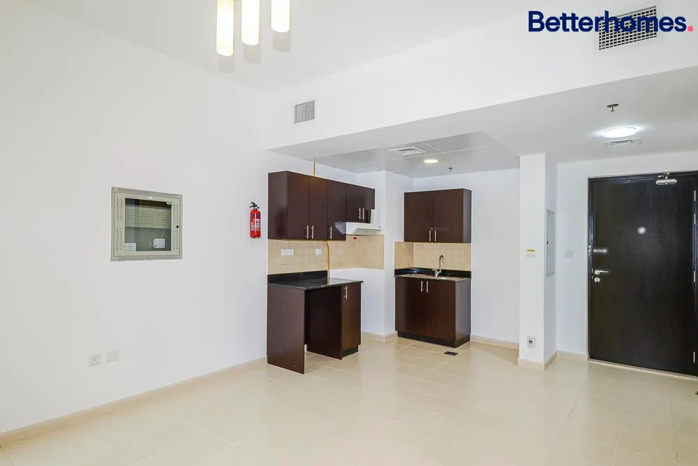 1 Bedroom Apartment in Summer