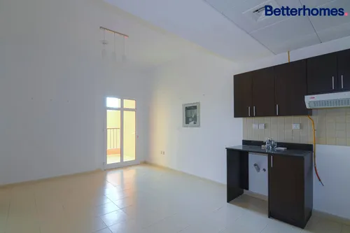 1 Bedroom Apartment in Summer 3