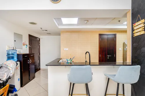 1 Bedroom Apartment in Concorde Tower 2