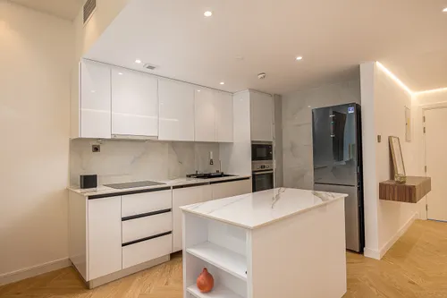 1 Bedroom Apartment in Marina Pinnacle 2