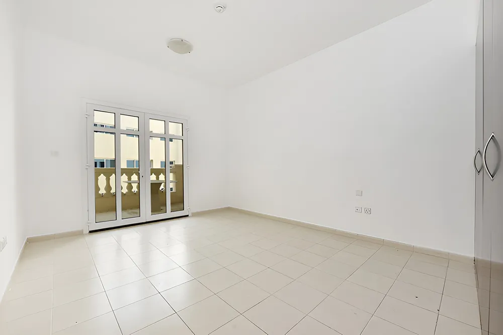 2 Bedrooms Apartment in Summer 2