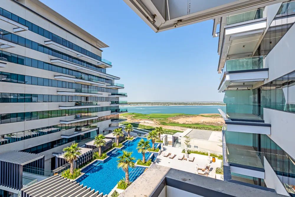 2 Bedrooms Apartment in Mayan 4