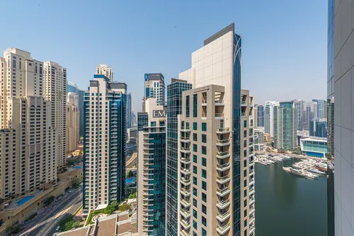 2 Bedrooms Apartment in Shemara Tower 3