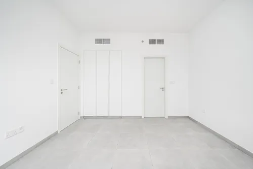 1 Bedroom Apartment in Tiraz 3