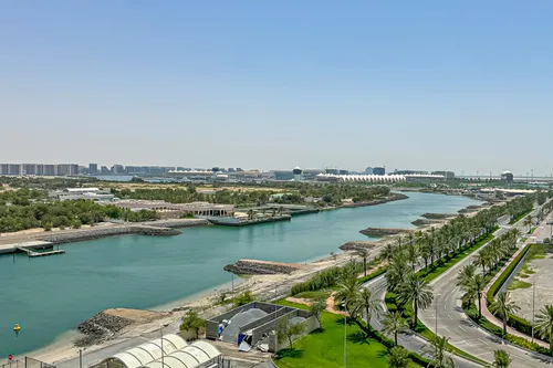 Apartment in Waters Edge 3