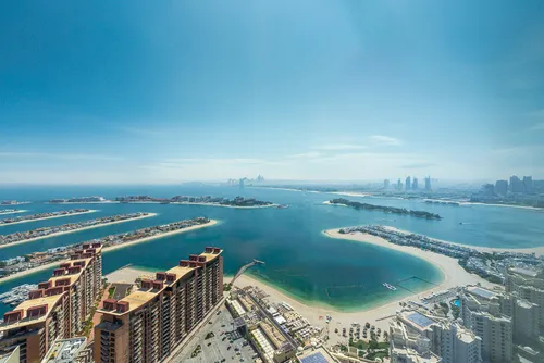 Apartment in The Palm Tower 3
