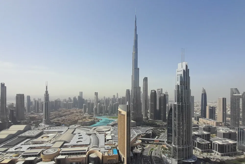 3 Bedrooms Apartment in Downtown Views II Tower 1