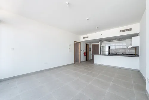 2 Bedrooms Apartment in Soho Square 2