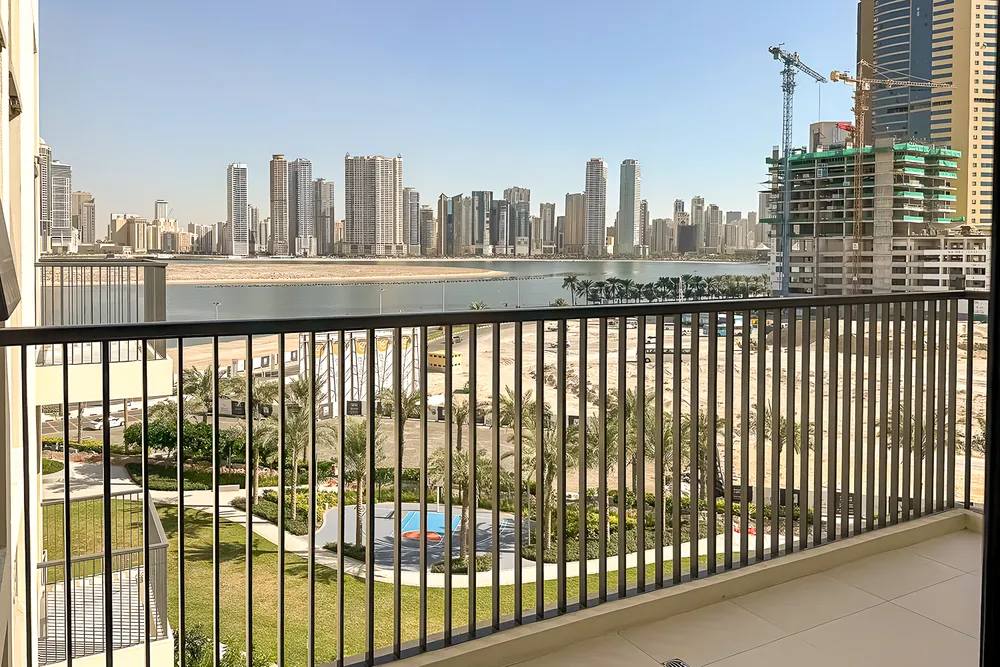 3 Bedrooms Apartment in Maryam Beach Residence