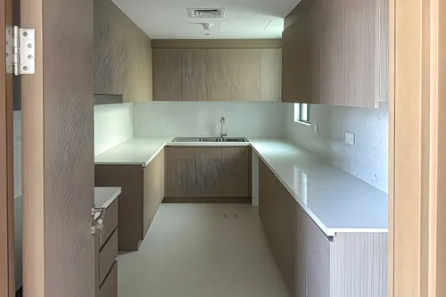 3 Bedrooms Apartment in Maryam Beach Residence 2