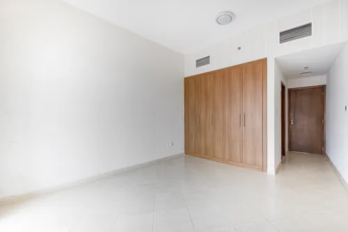 3 Bedrooms Apartment in Lynx Residence 3