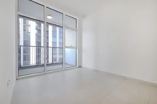 2 Bedrooms Apartment in The Bridges 3