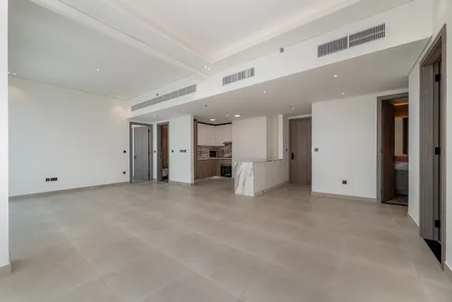 2 Bedrooms Apartment in 555 Park Views 3