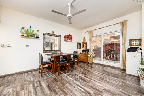 2 Bedrooms Apartment in Rose 1 3