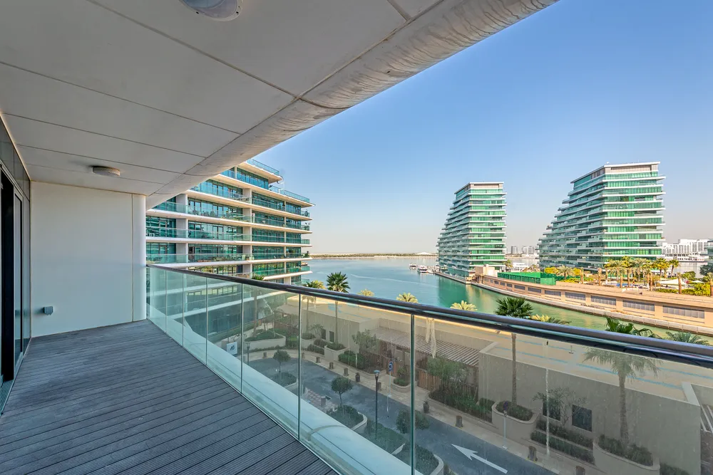 3 Bedrooms Apartment in Al Hadeel