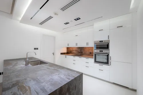 3 Bedrooms Apartment in 23 Marina 2