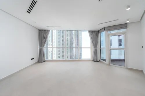 3 Bedrooms Apartment in 23 Marina 3