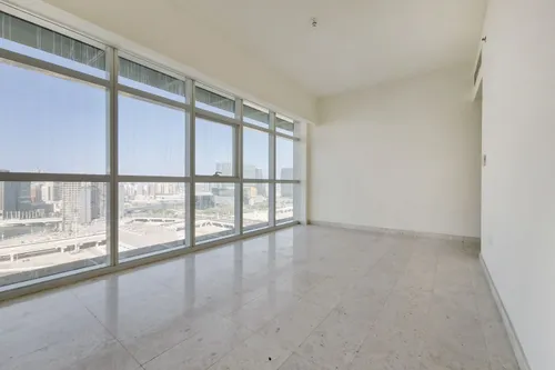 2 Bedrooms Apartment in Ocean Terrace 2