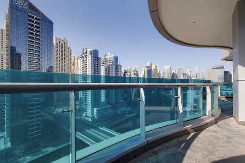 2 Bedrooms Apartment in Orra Marina 2