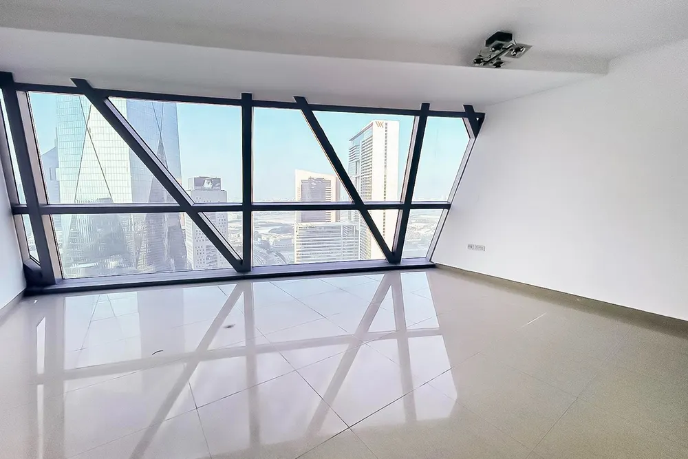 3 Bedrooms Apartment in Park Tower A