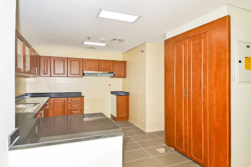 2 Bedrooms Apartment in Lakeside Residence 2
