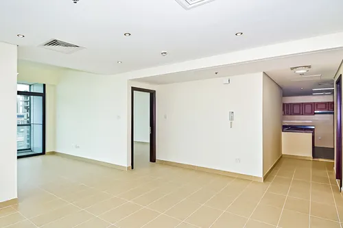 2 Bedrooms Apartment in Lakeside Residence 3