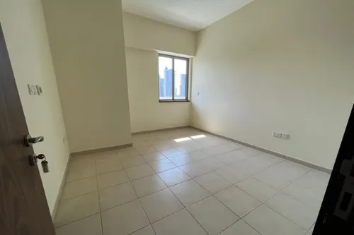 3 Bedrooms Apartment in Executive Tower C 2