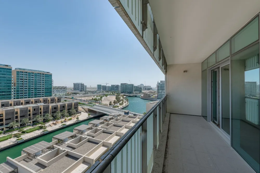 3 Bedrooms Apartment in Al Maha