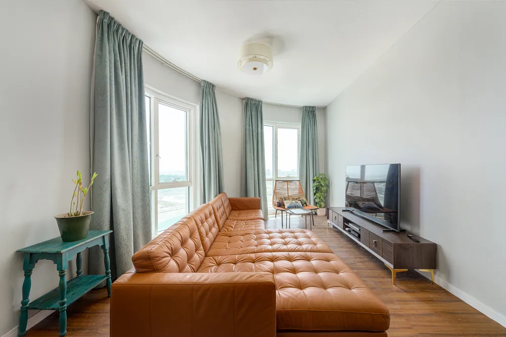2 Bedrooms Apartment in The Crescent A