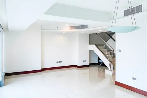 4 Bedrooms Apartment in Jumeirah Living 2