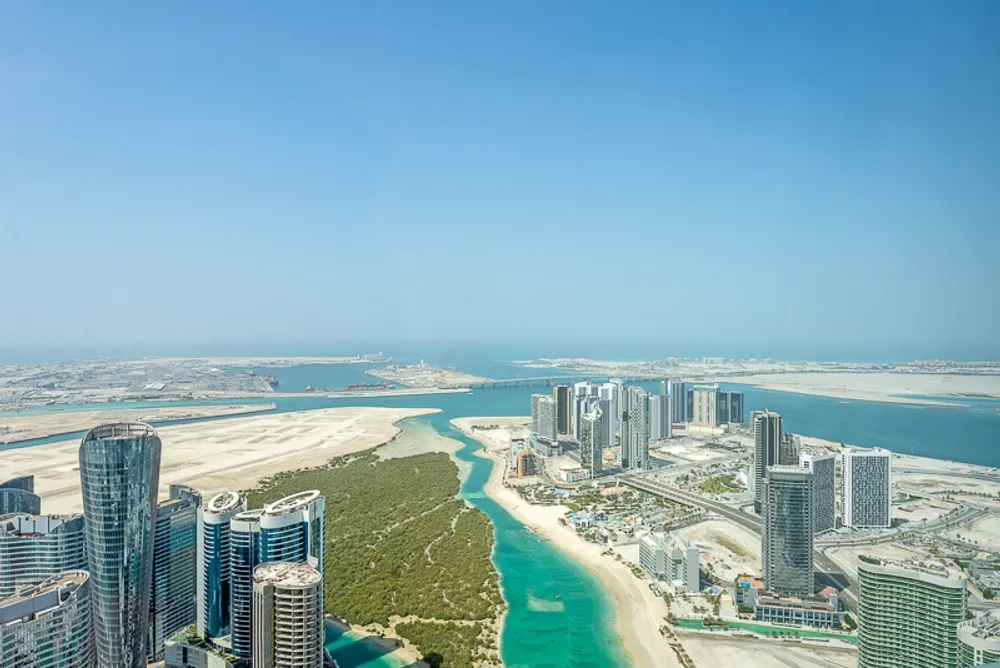 2 Bedrooms Apartment in Sky Tower