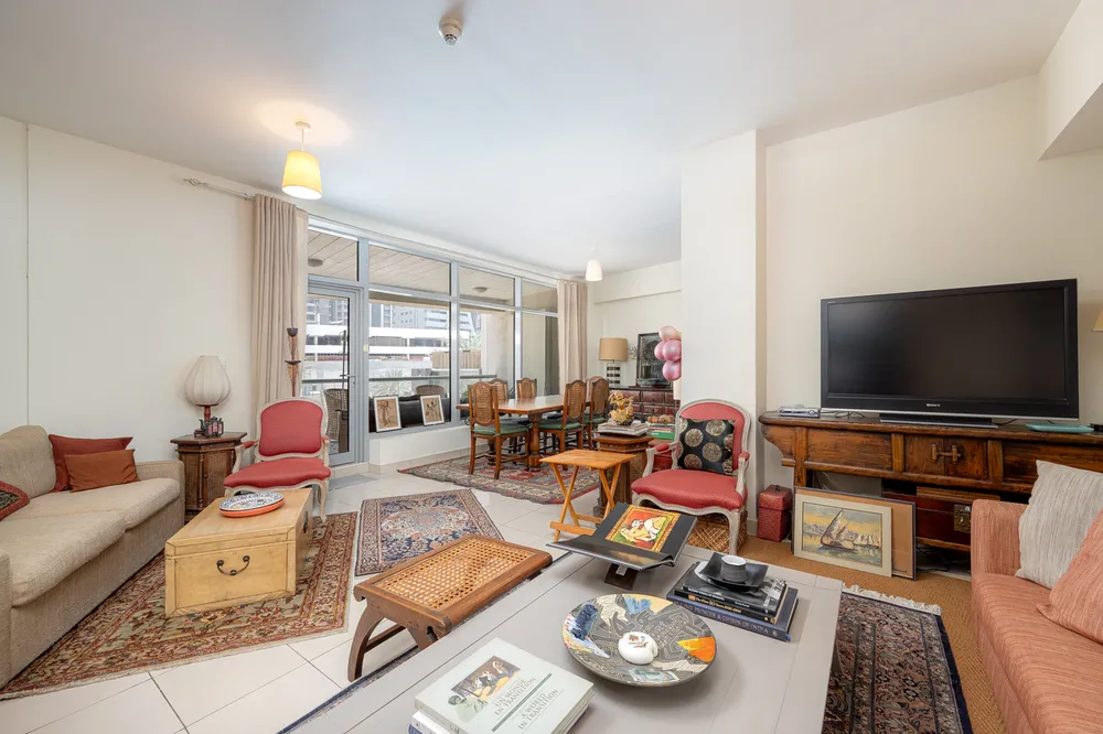 2 Bedrooms Apartment in Park Island - Blakely